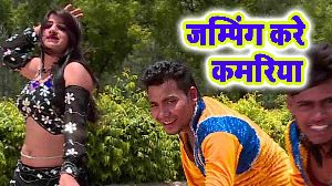 Jumping Kare Kamariya