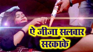 Ae Jija Salwar Sarkake